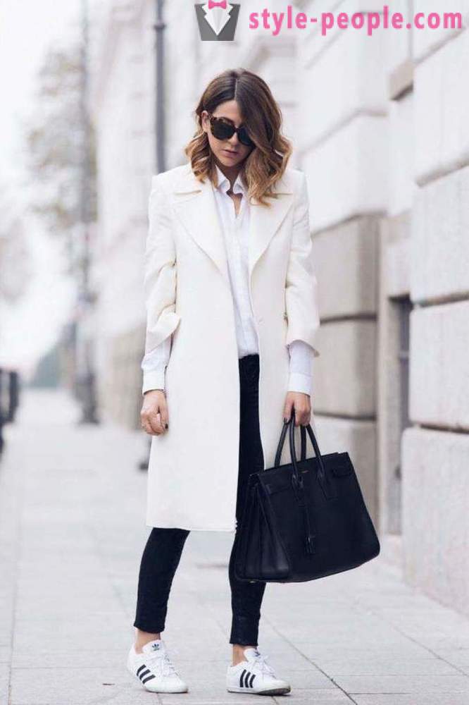 Desde o que vestir um casaco branco: características, tipos e a melhor combinação de