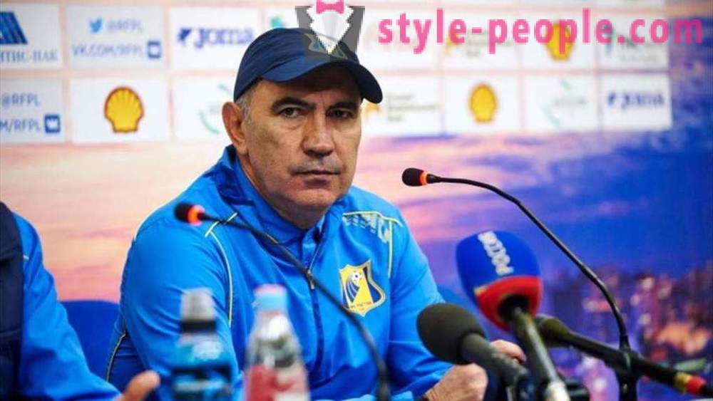 Biografia treinador de futebol Kurban Berdyev