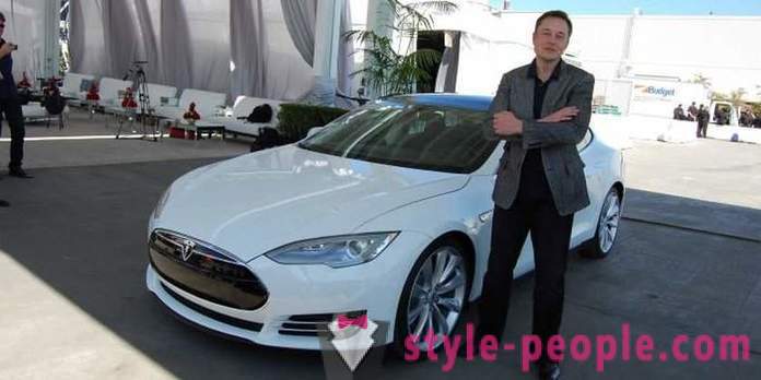 Carros da garagem Elon Musk