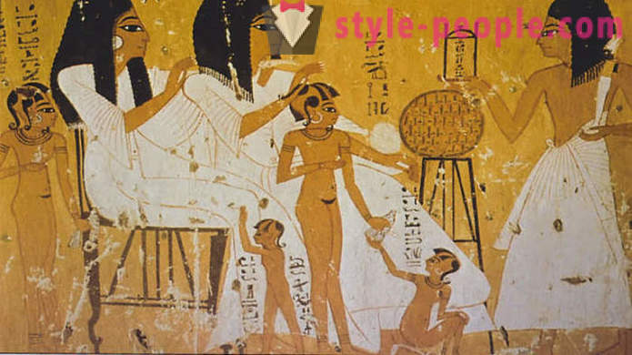 Como é que as gerações de mulheres no Egito antigo