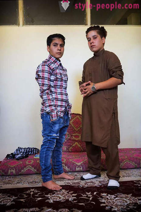 Por que são criados como meninos no Afeganistão, algumas meninas
