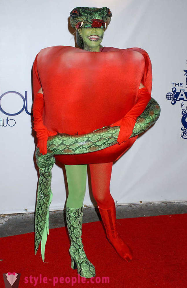 Heidi Klum - Queen Halloween