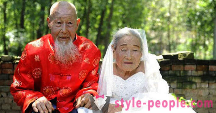 Após 80 anos de casamento, o casal finalmente fez uma sessão de fotos de casamento