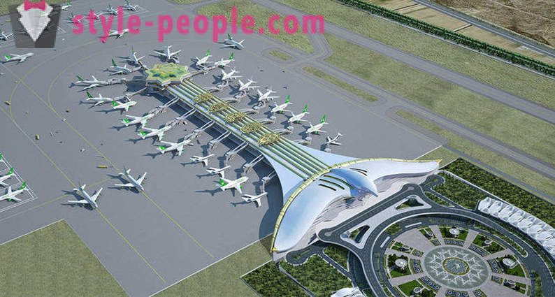 Turkmenistan abriu o aeroporto na forma de um falcão voando