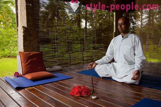 Relaxe na posição de lótus: onde fazer yoga