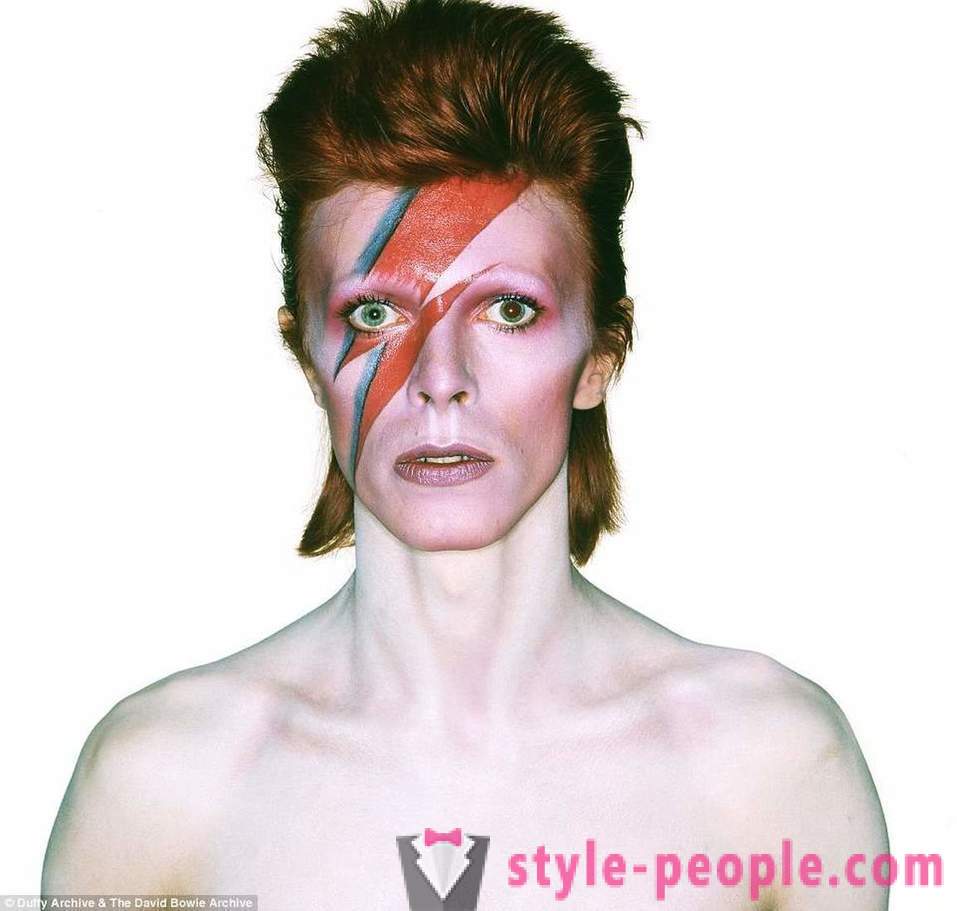 Fãs se despedir de David Bowie