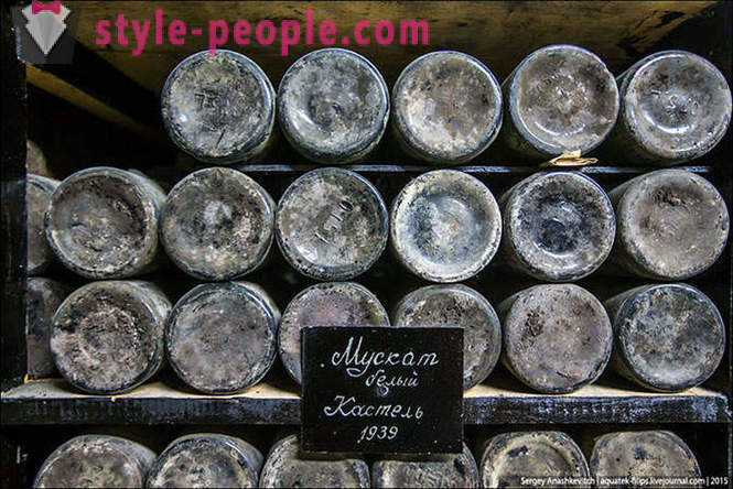 A famosa coleção de vinhos Massandra