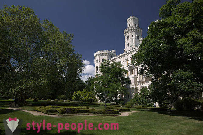 Excursão para a pérola da Boémia do Sul - o castelo de Hluboka nad Vltavou