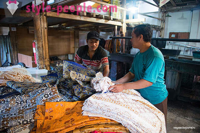Como fazer batik na Indonésia