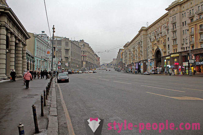 Como fez rodovia 10 vias no centro de Moscou