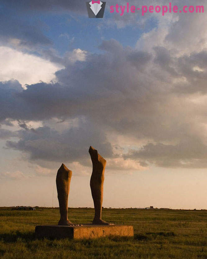 10 estátuas mais bizarras e estranhas do mundo