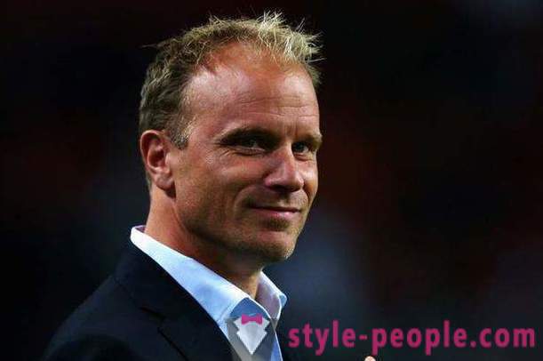 Dennis Bergkamp - treinador de futebol holandês. Biografia carreira desportiva