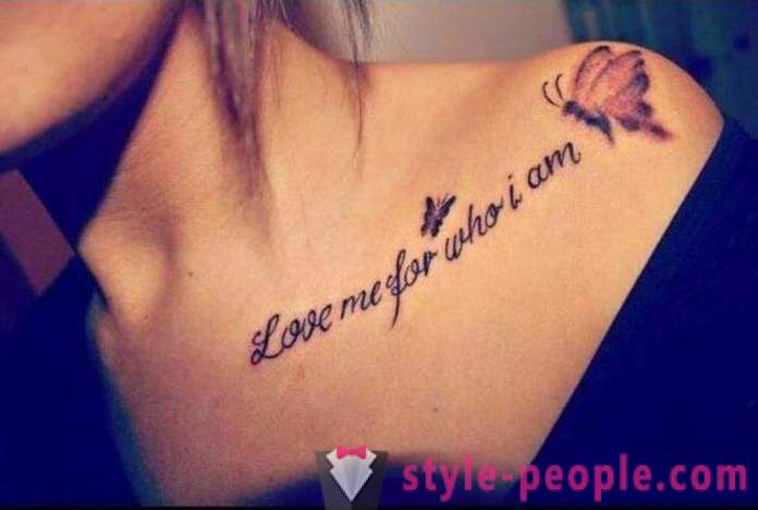 Tatuagem bonito para meninas no ombro