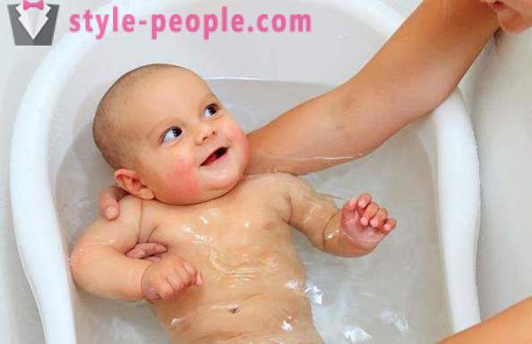 Cuidados com a pele pessoal. bebê higiene da pele e do adulto