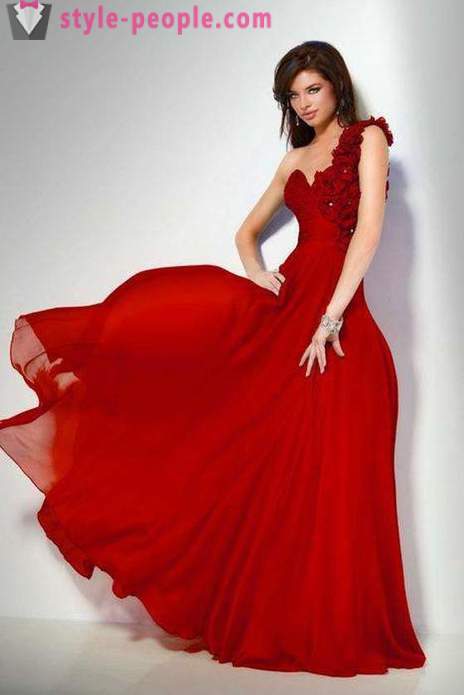 Vestido vermelho elegante chão